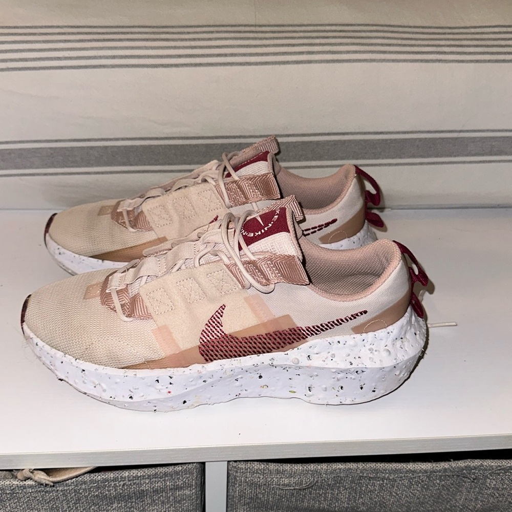 Women's Pink and Cream Nike